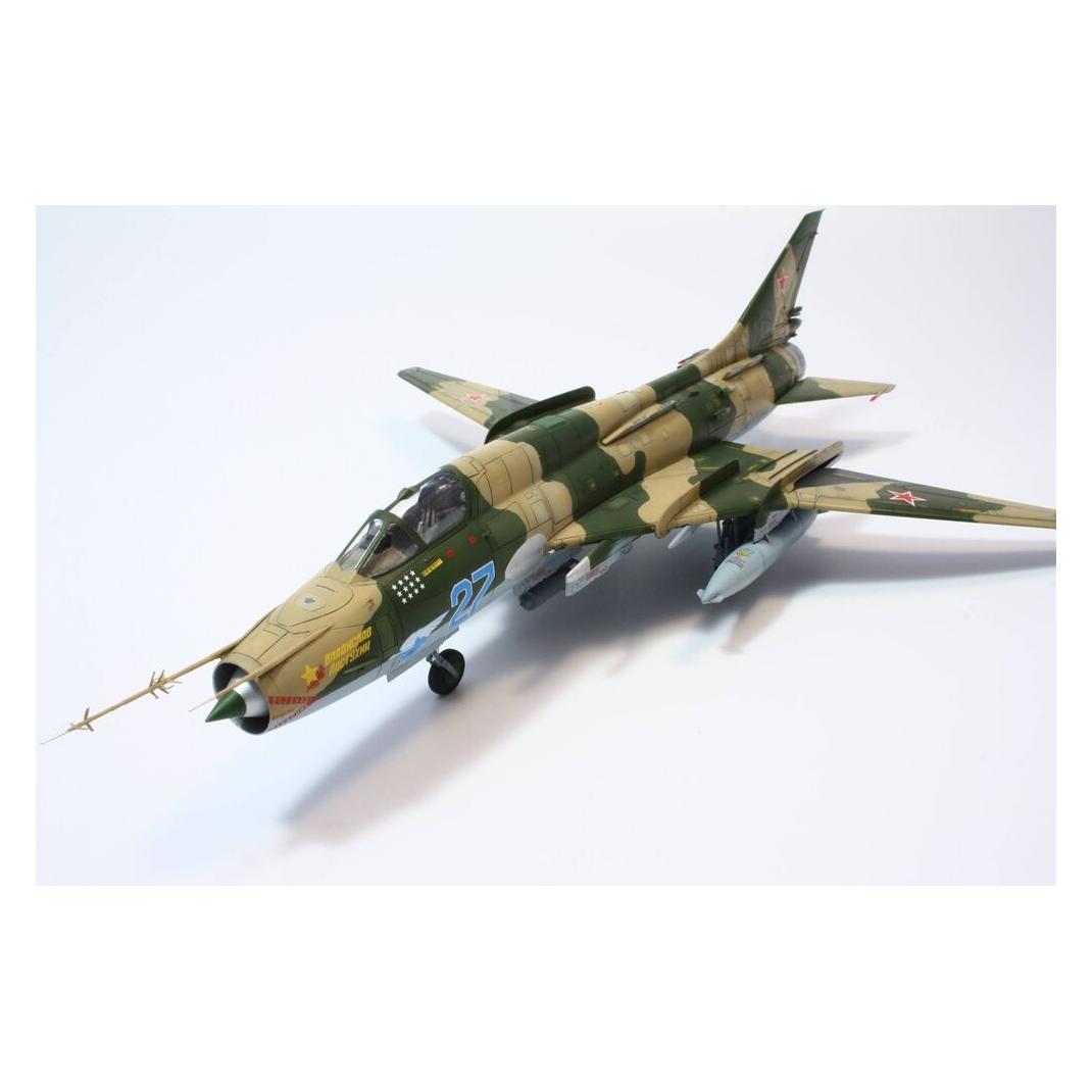 Modelsvit Su-17M3 advanced fighter-bomber (MSVIT72047)