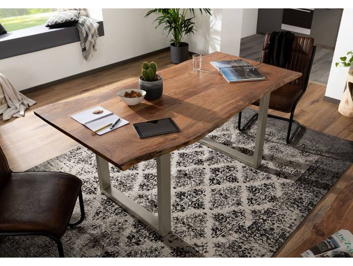 Baumtisch Akazie 220x100x76 natur Beine silber matt FREEFORM 3