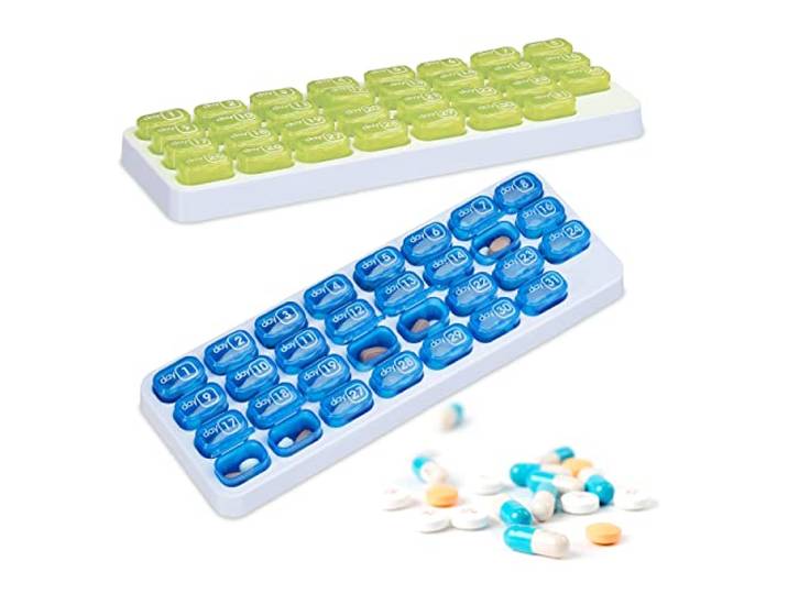 Relaxdays Pilulier étui boîtier set de 2\, grande boîte médicaments 31 jours\, sans BPA\, plastique\, journalier\, vert/bleu