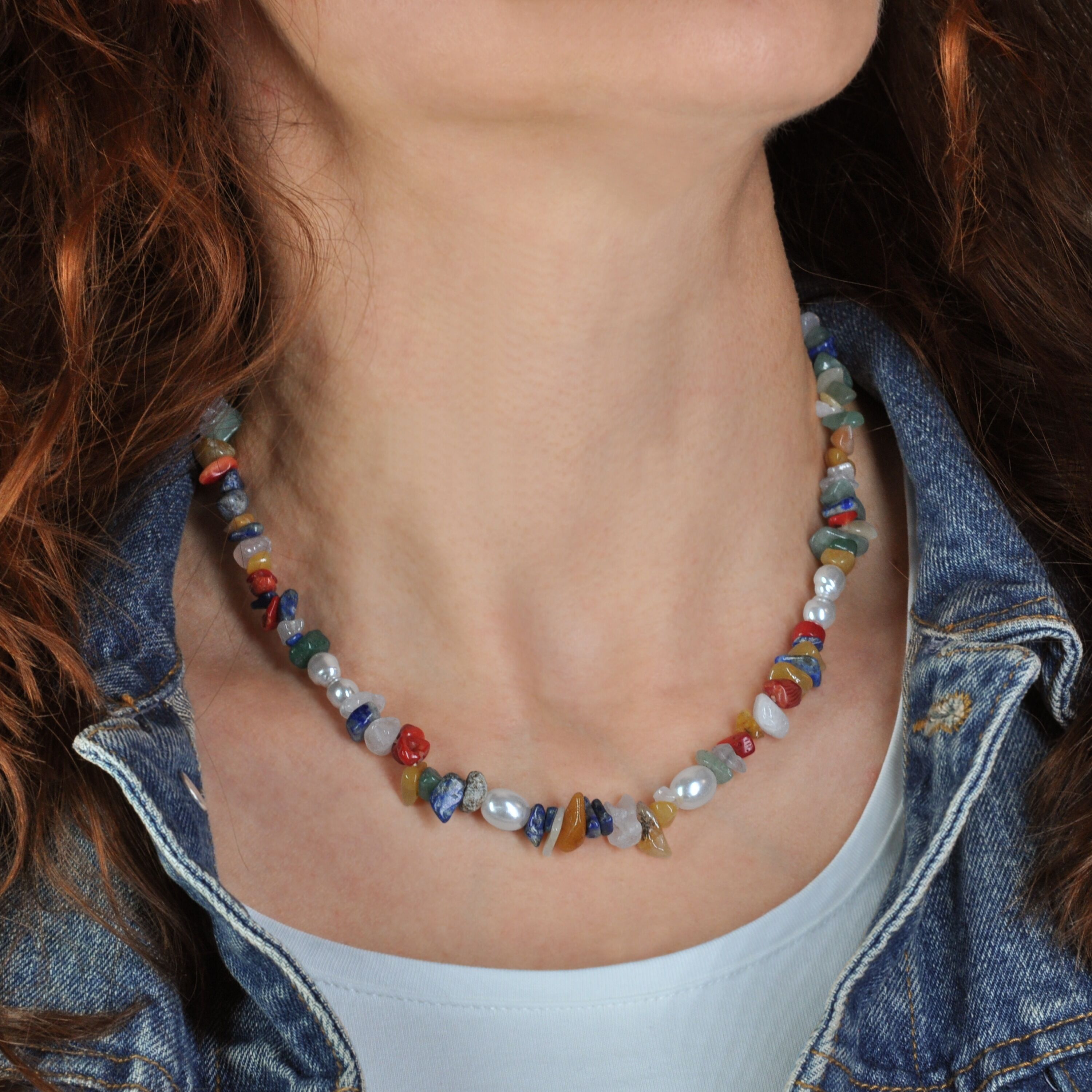 Collier FIRETTI "Schmuck Geschenk Colorful gemstone chips", bunt (gelbgoldfarben, mehrfarbig, weiß), Halsketten, Damen, Kunststoff Metall, L: 54, Kunststoff, Metall, Collier, mit Achat - mit Kunststoffperle