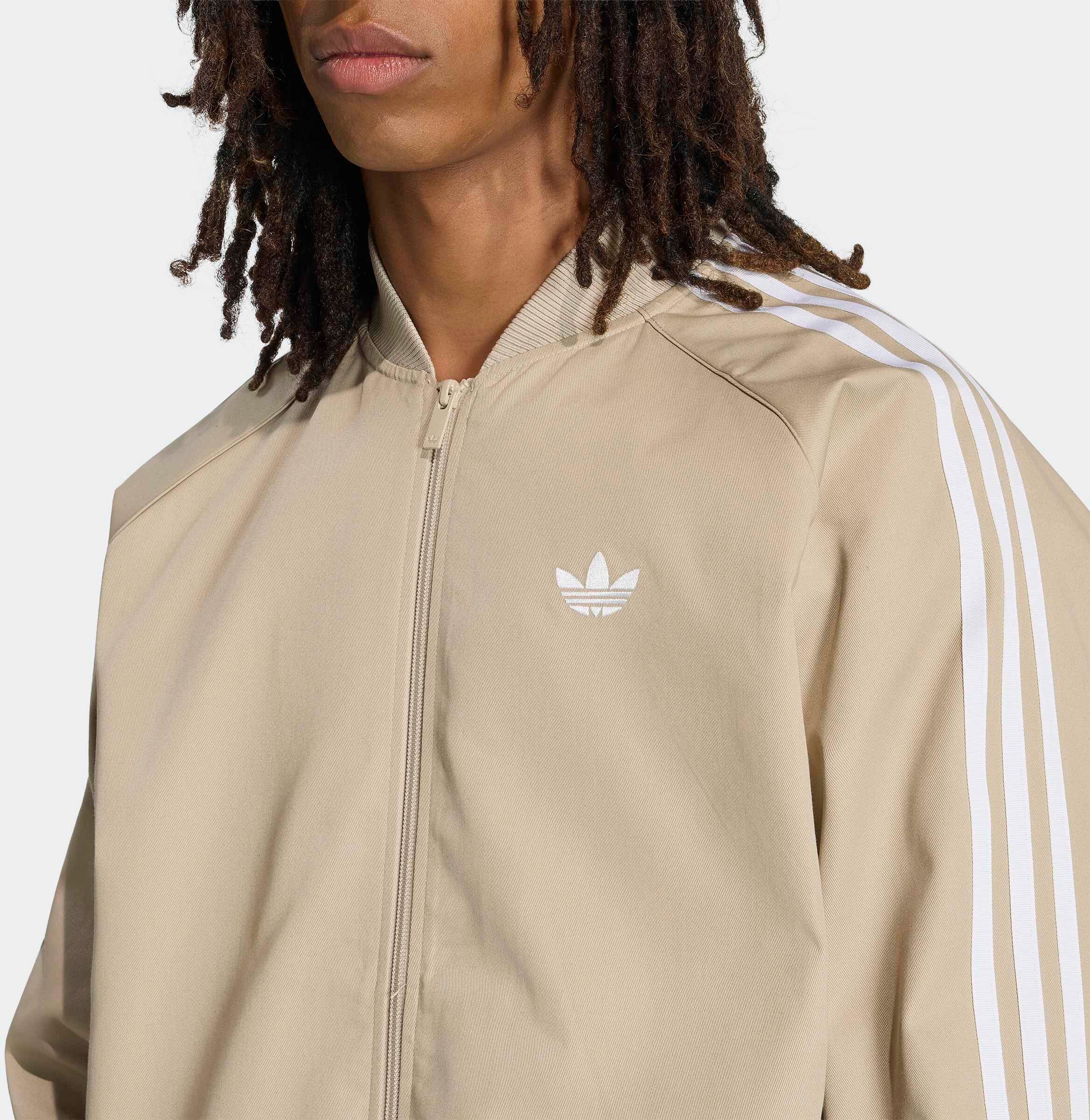 Trainingsjacke ADIDAS ORIGINALS "SST ADICOLOR CLASSICS TRACK BAUMWOLLE TWILL", Herren, Gr. 3XL, beige (khaki three), Obermaterial: 65% Polyester, 35% Baumwolle, normal, Rundhals, Jacken Trainingsjacke khaki three 3XL