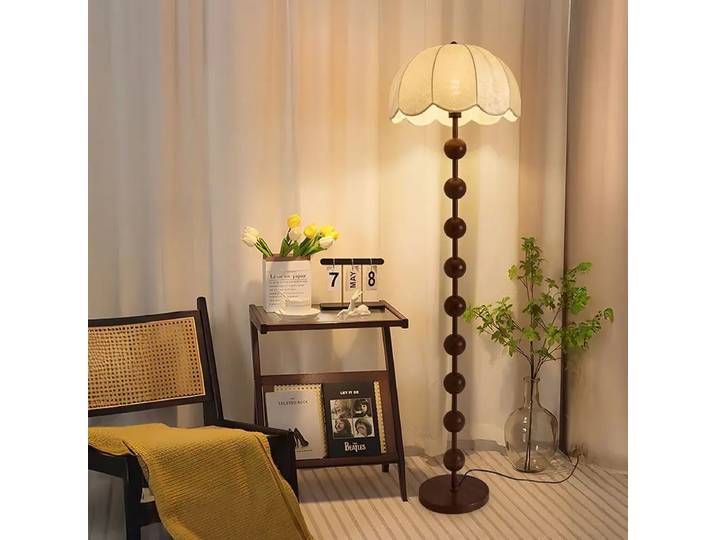 Lampadaire rétro scandinave 2026 – Éclairage d'ambiance minimaliste pour décoration de salon et de chevet