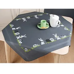 Stickmitteldecke "Osterhasen modern"