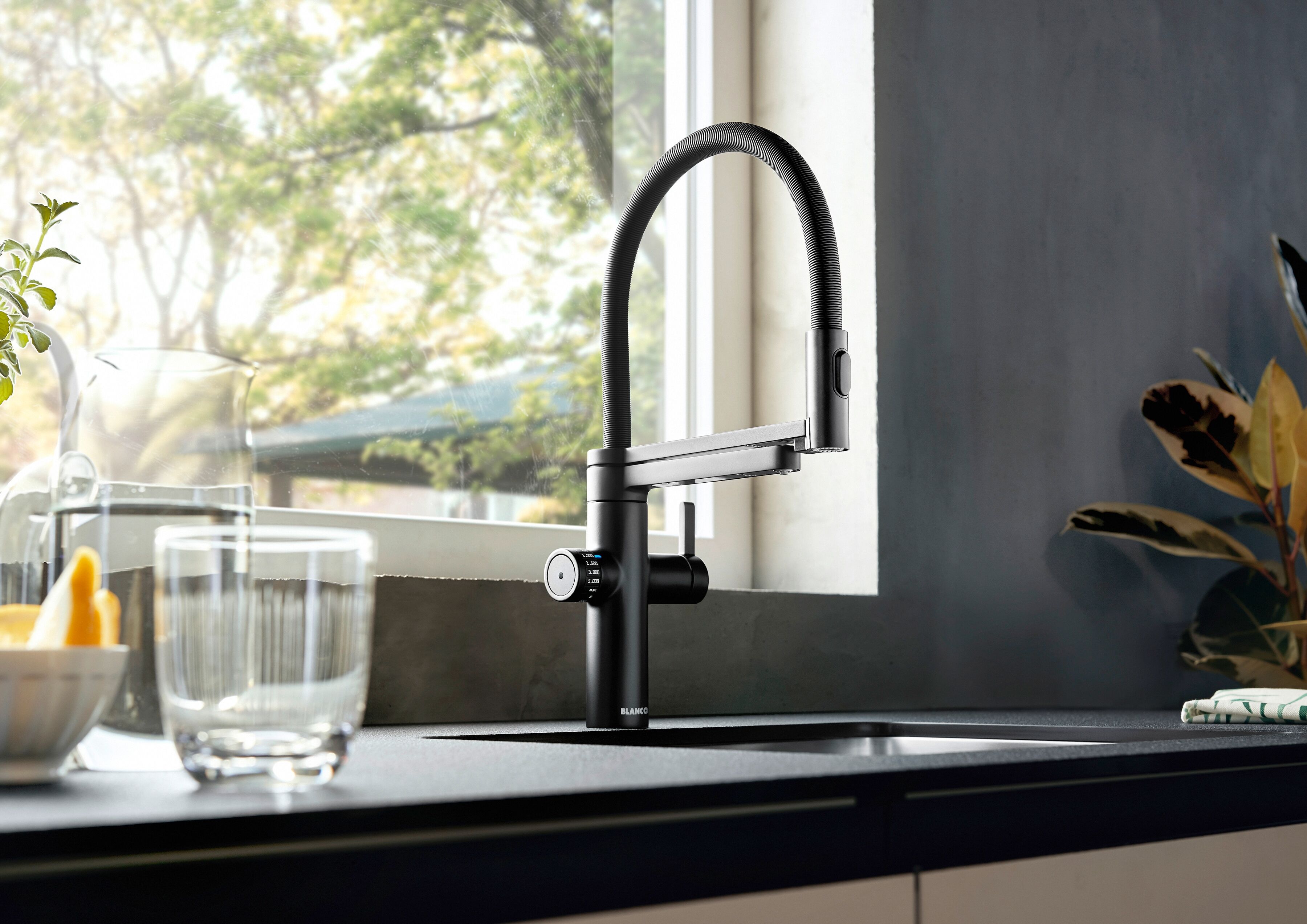 Küchenarmatur BLANCO "drink.filter EVOL-S Pro", schwarz (schwarz matt), B:25cm H:16cm T:45cm, Messing, Armaturen, Küchenarmatur, Filterwasser-Armatur