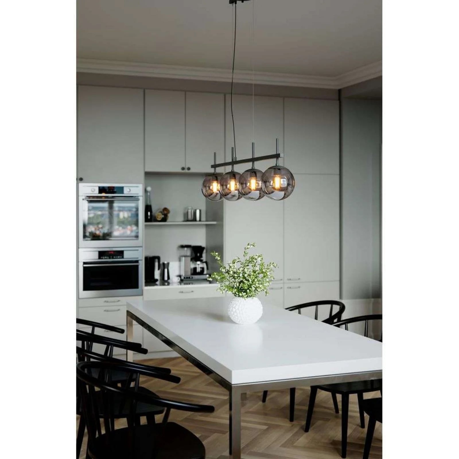 By Rydéns Boyle hanglamp met 4 rookgrijze glazen kappen en metaal, E27, geschikt voor de eetkamer