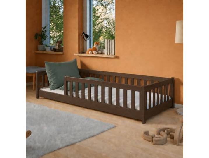 Kids Collective Bodenbett 80x160 cm, Zartbitterschokolade, Rausfallschutz Montessori-Design, Lattenrost inklusive, Matratze optional, für Kinder und Jugendliche