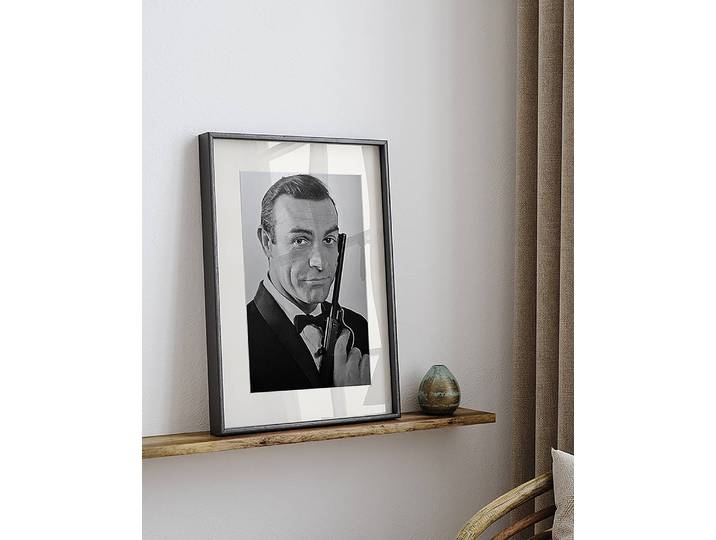 Tableau déco James Bond Matériau : Matière plastique, Bois massif Surface en bois : Laqué Type de matière synthétique : Verre acrylique