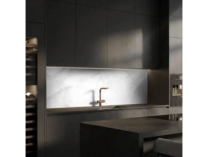 dedeco Küchenrückwand Marmor V1 280x60cm Aluminium 3mm UV glänzend Wasserfeste Küchenrückwand, Alu-Verbundplatte, UV-Lack glänzend – fugenloser Fliesenersatz, Spritzschutz für Herd & Spüle