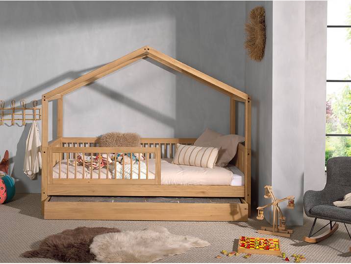 Massives Hausbett Forrest - Fallschutz 90 x 200cm Braun/Eiche mit Bettkasten