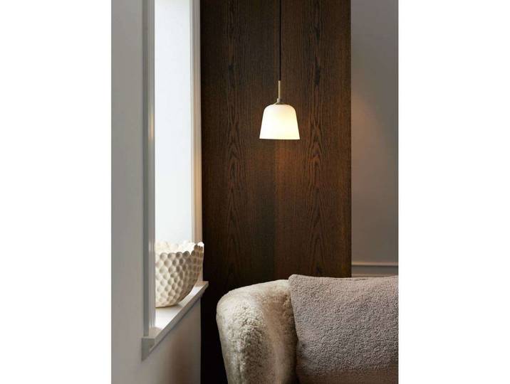 Room 49 Suspension Ø15 Antique Brass/Opal - Halo Design - Salle à manger - Verre