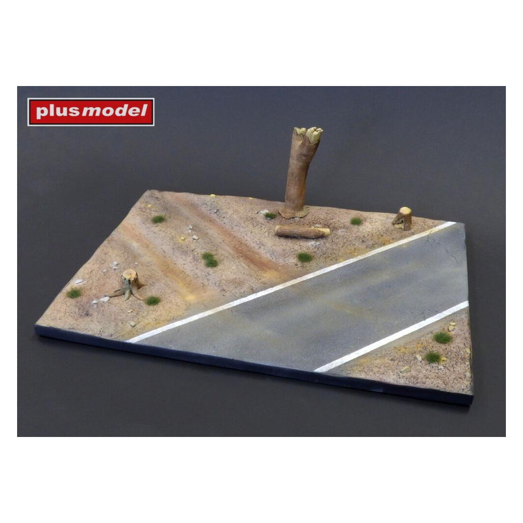 Plus Model Display base - Cobblestone street wit tram tracks (65203640)