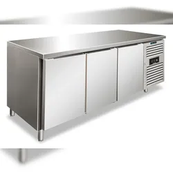 KLIMAITALIA Edelstahl-Gefriertisch mit 3 belüfteten Türen. Automatisches Auftauen. Temperatur -22°C/-18°C.  Maße LxWxH 179,5x60x86 cm. SNACK3100BTF