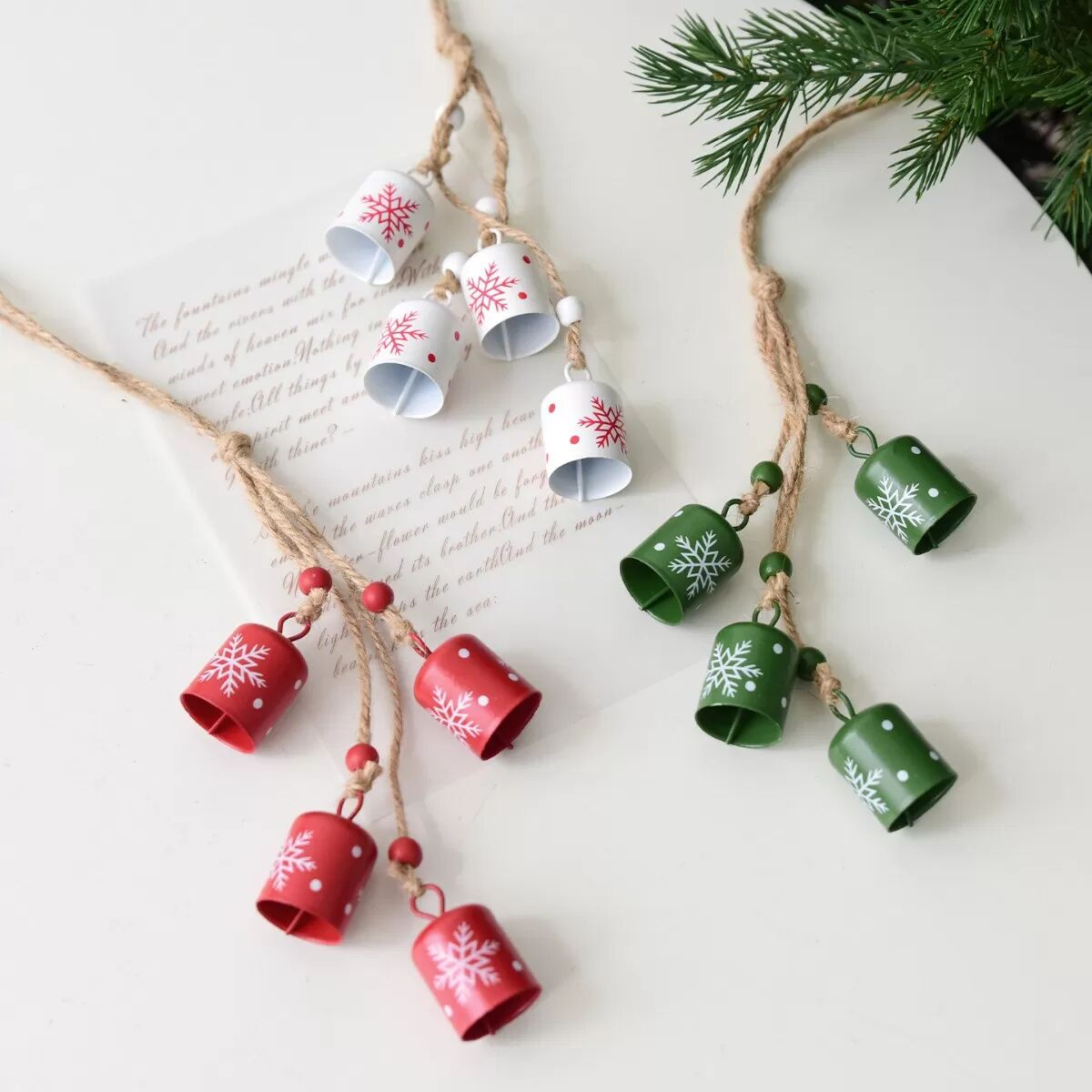 INF Festliche Eisen Schneeflocke Glockenkette - Weihnachtsbaumhänger Grün