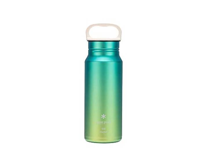 Snow Peak Titanium Aurora Bottle 600 Ocean, leichte Trinkflasche mit 600 ml Fassungsvermögen, umweltfreundliches, nachhaltiges Metallwasser für den täglichen Gebrauch