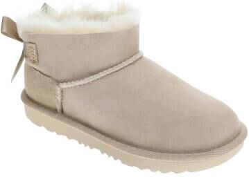 UGG Ultra Mini Bailey Bow K (Kids Toddler-Youth) Casual in Sand, Size 2 Youth M, Leather