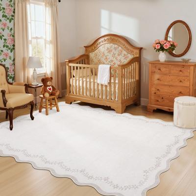 Garvee Scalloped Edge Floral Border Machine Washable Area Rug