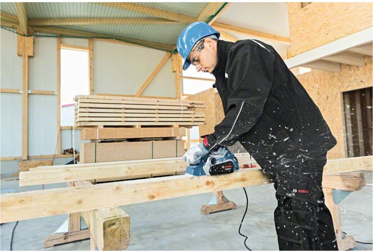 Bosch Professional GHO 26-82 D Hobel mit Staubbeutel und Koffer - Leistungsstarker und präziser Hobel für Holzbearbeitung, 06015A4300)