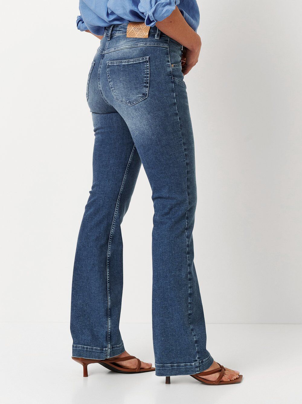 Bootcut-Jeans TONI "Perfect Shape", Damen, Gr. 36, N-Gr, blau (mid blau), Denim/Jeans, Obermaterial: 93% Baumwolle, 5% Elastomultiester, 2% Elasthan, unifarben, bootcut fit knöchellang, Jeans Bootcut-Jeans, mit Taschen