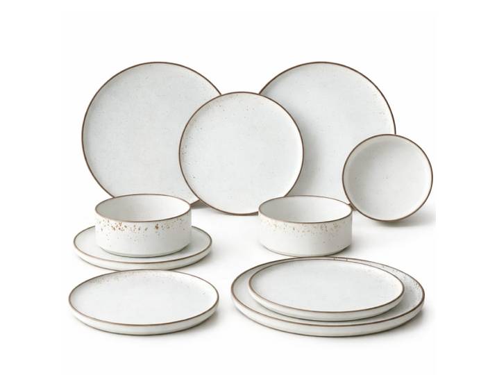 Set de 16 pièces de vaisselle en grès blanc cassé