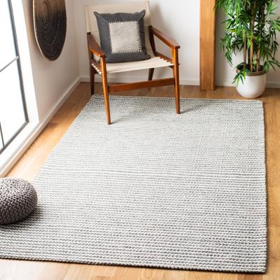 SAFAVIEH Marbella Liadain Wool Rug