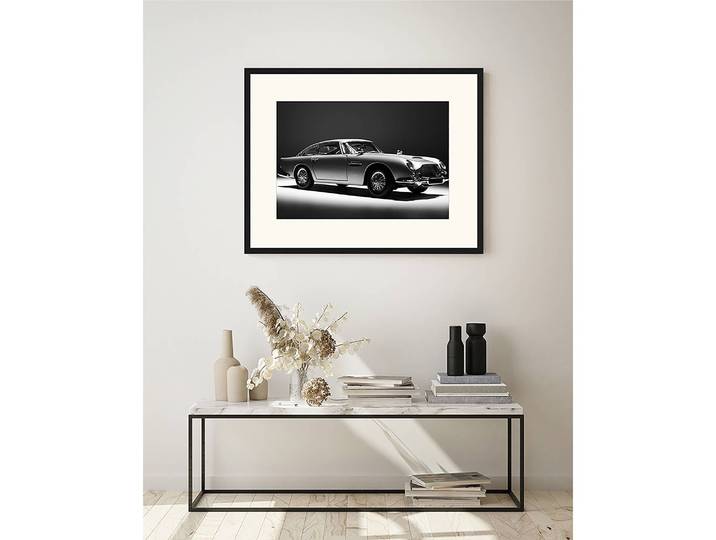 Tableau déco Aston Martin B5 Cadre : hêtre massif verni Revêtement : plexiglas Noir 93 x 73cm