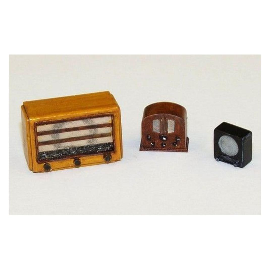 Plus Model Old radios (EL031)