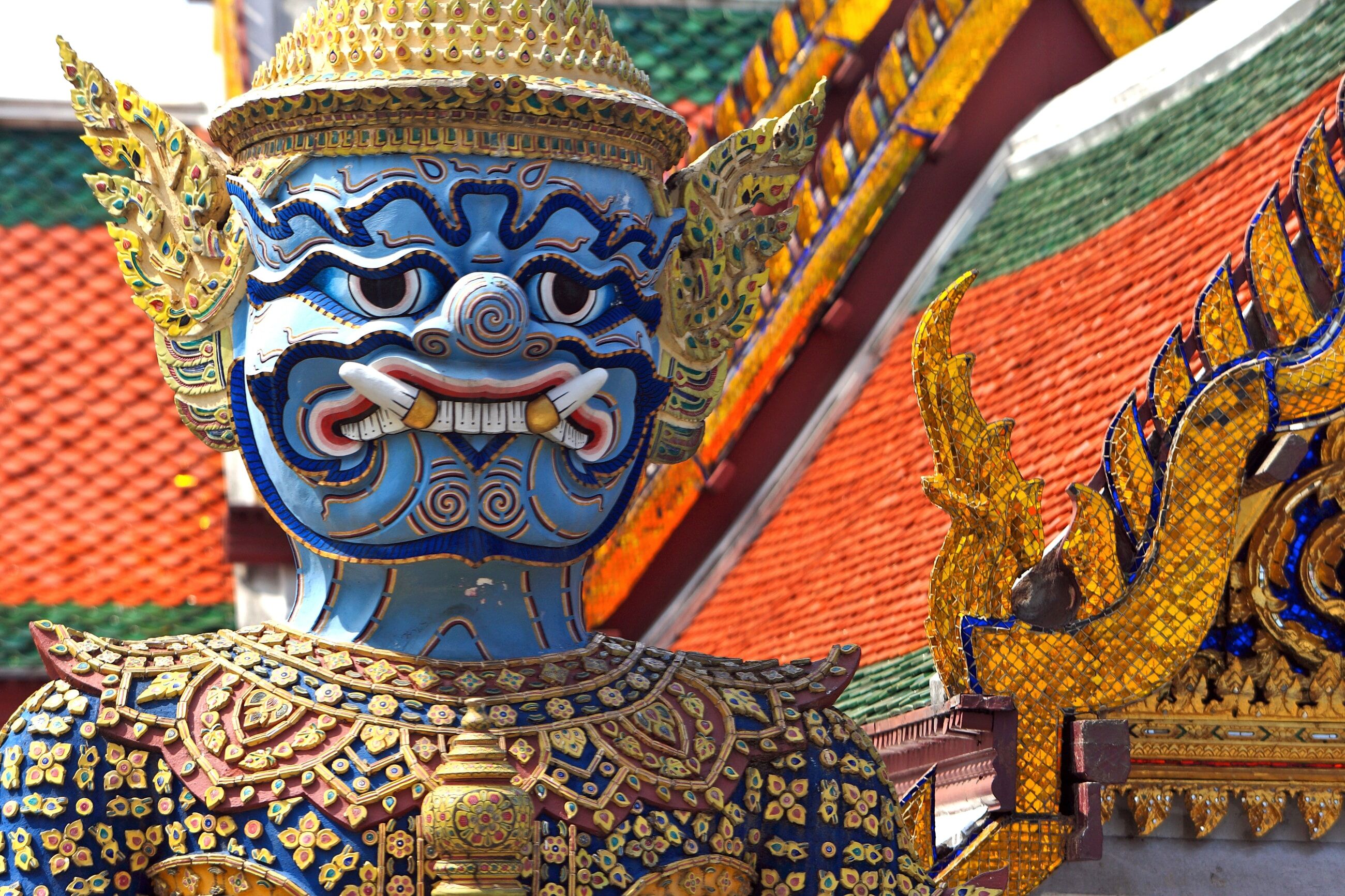 Fototapete PAPERMOON "WÄCHTER-DEMON-PALAST BANGKOK THAILAND KUNST STATUE", bunt, B:1,5m L:1,11m, Vlies, Tapeten, Fototapete bunt B/L: 1,5m x 1,11m, Bahnen: 7 Stk.