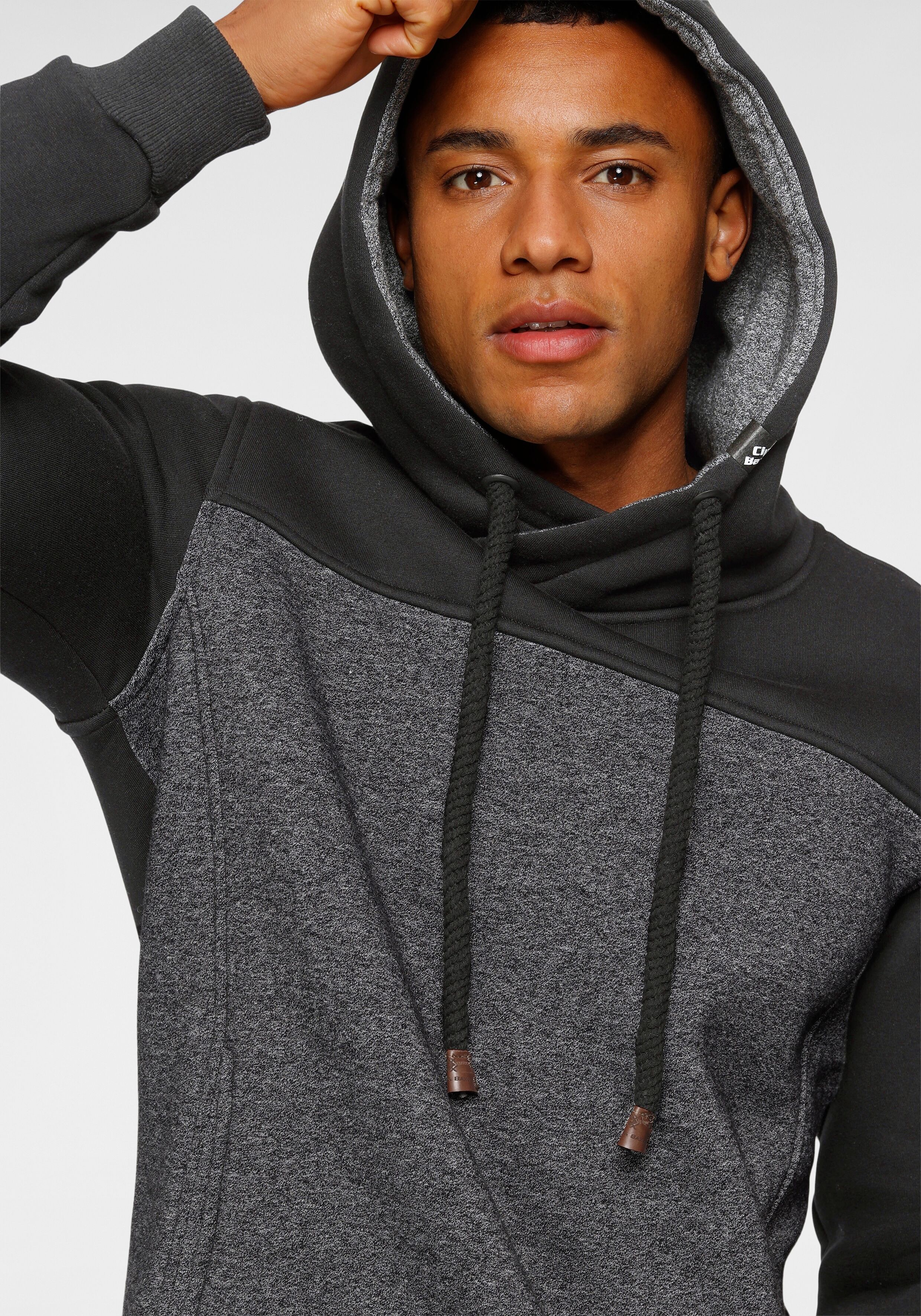 Kapuzensweatshirt CIPO & BAXX, Herren, Gr. XXL (60), schwarz, angeraute Sweatware, Obermaterial: 70% Baumwolle, 30% Polyester, schmal, Rundhals, Rippbündchen, Sweatshirts Kapuzensweatshirt, Color Blocking schwarz XXL (60)