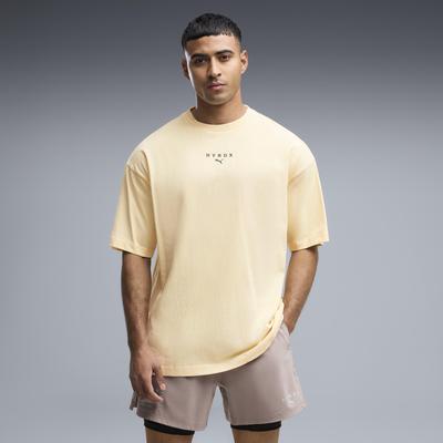 Trainingsshirt PUMA "M X HYROX LIFESTYLE TEE", Herren, Gr. XL, beige (buttercream), Jersey, Obermaterial: 100% Baumwolle, regular fit normal, Rundhals, Shirts, regular fit, Kurzarm, Rundhalsausschnitt, für Fitness-Workout