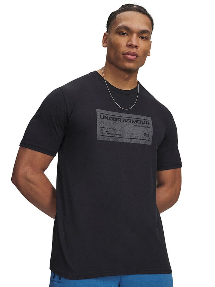 Under Armour Shirt "Box" in Schwarz - S