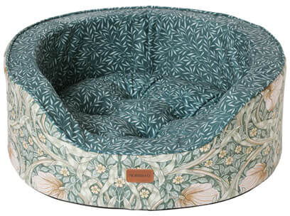 Morris & Co Pimpernel & Lily Leaf Medium Oval Dog Bed