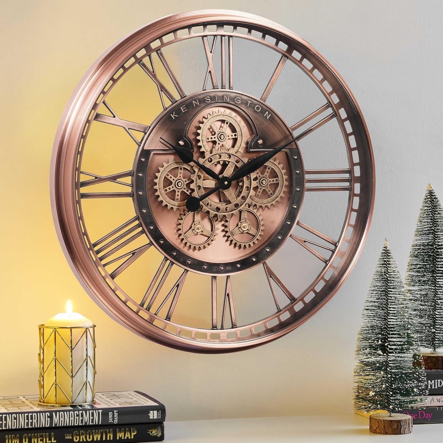 Industriële wandklok met echte tandwielen in steampunk-design