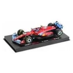 Bburago Ferrari Formel 1 mit Helm und Kunststoffständer