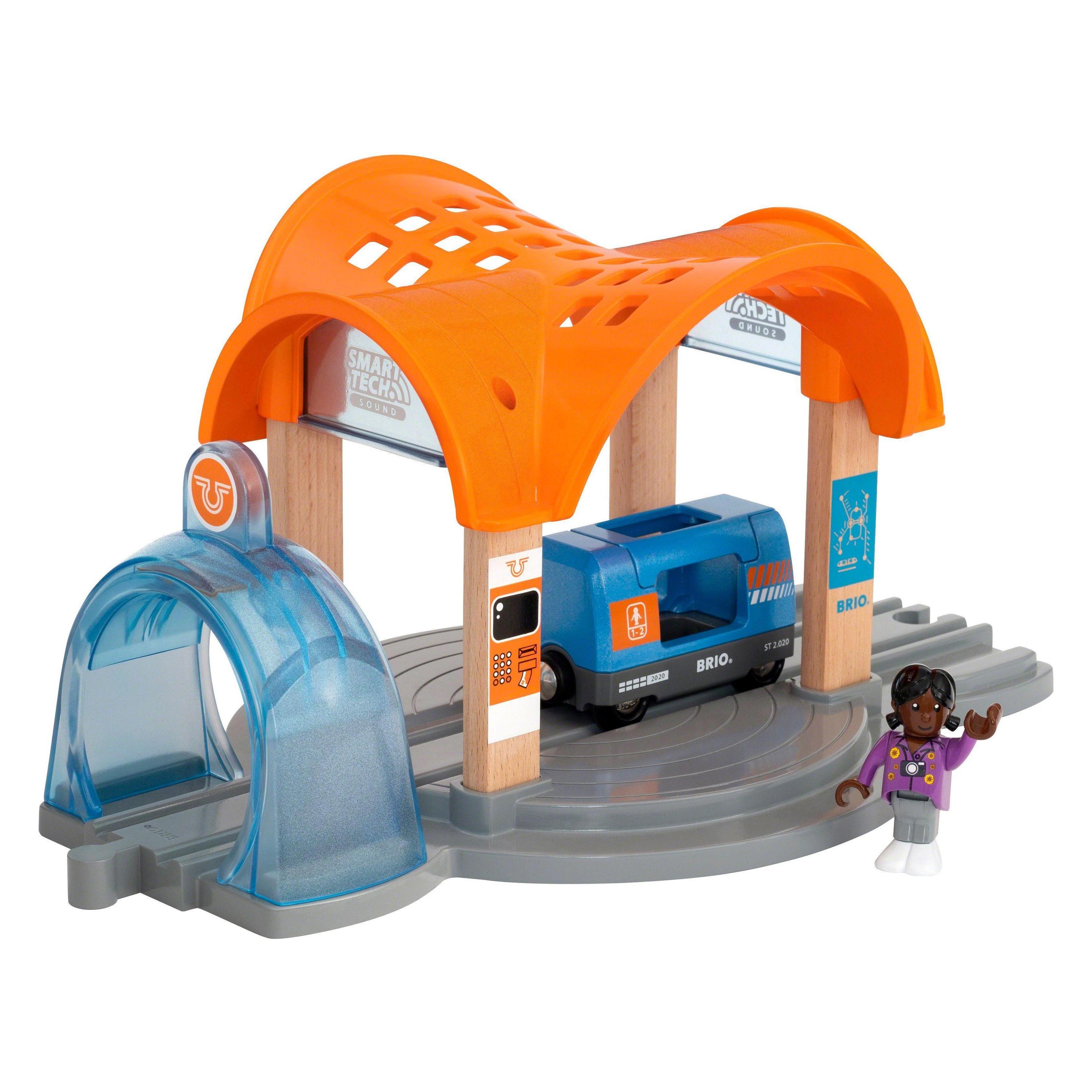 Brio Smart Tech Sound Bahnhof mit Action Tunnel (53.033.973)