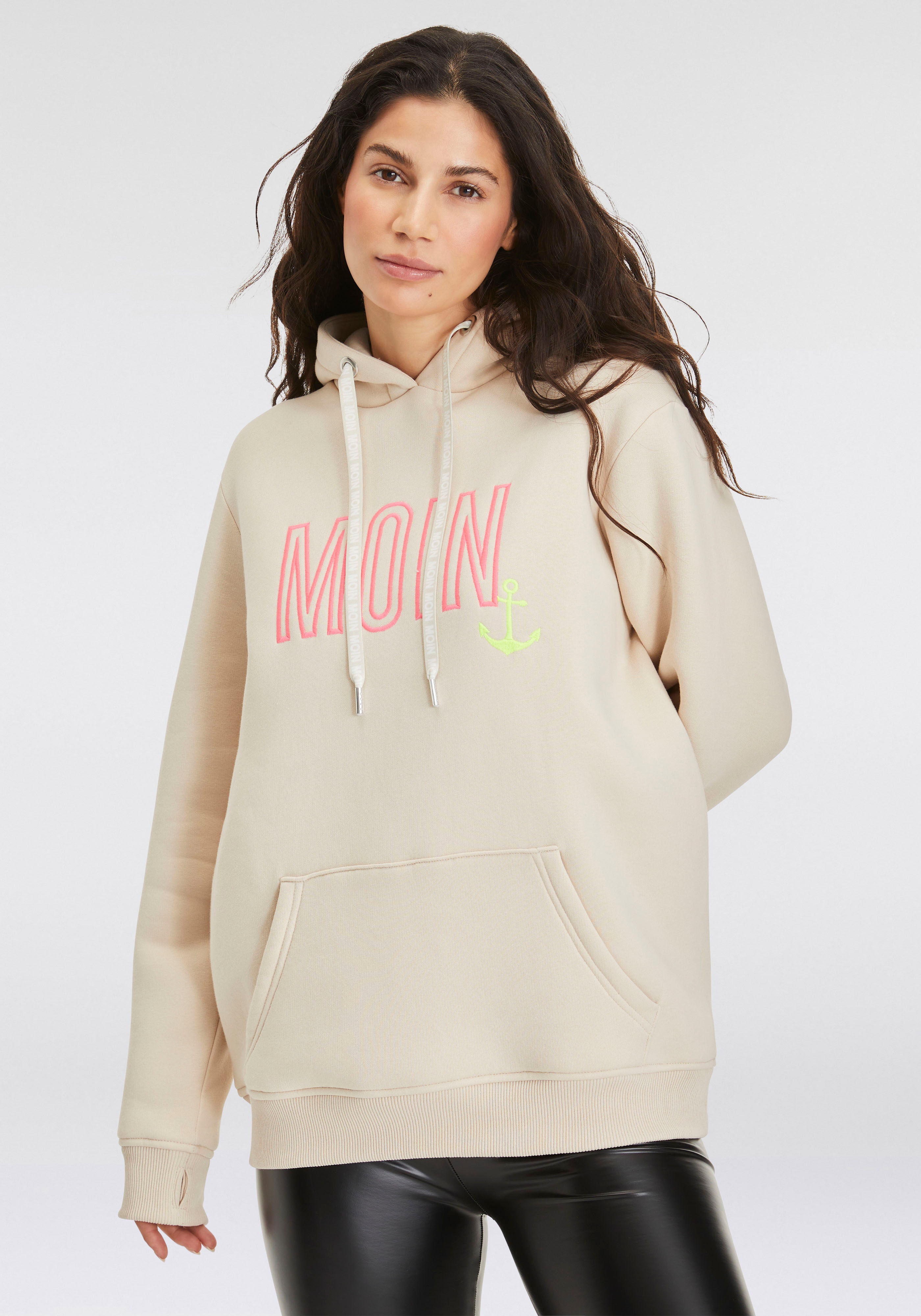 Hoodie ZWILLINGSHERZ "Limited Edition", Damen, Gr. S/M, beige (hellbeige), Sweatware, Obermaterial: 50% Baumwolle, 50% Polyester, hüftlang, Rundhals, eingesetzt Rippbündchen mit Daumenlöchern, Sweatshirts Hoodie, Langarm, Kapuze, Anker Motiv, exklusiv bei