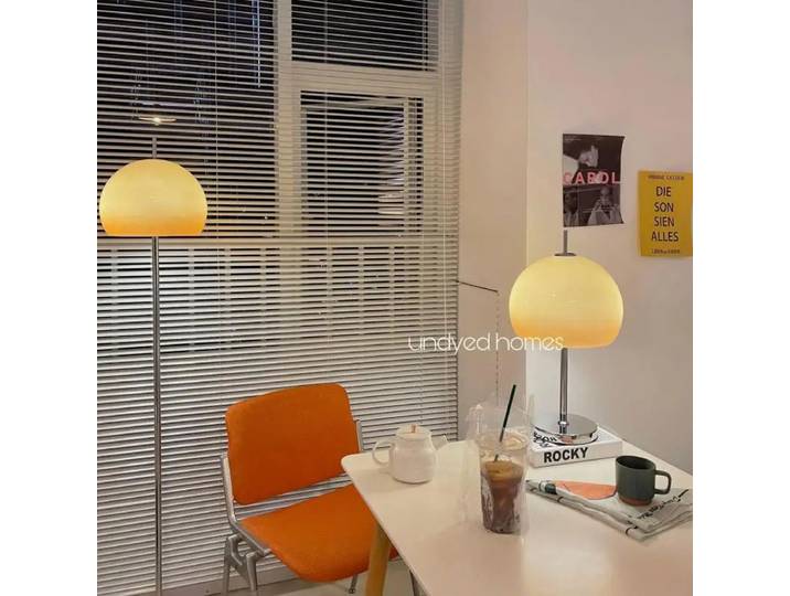 Lampe de table Guzzini au design rétro moderne, lampe Cannabis Kevin, jaune, crème, lampe de table à tarte aux œufs, chambre, chevet, bureau, salon