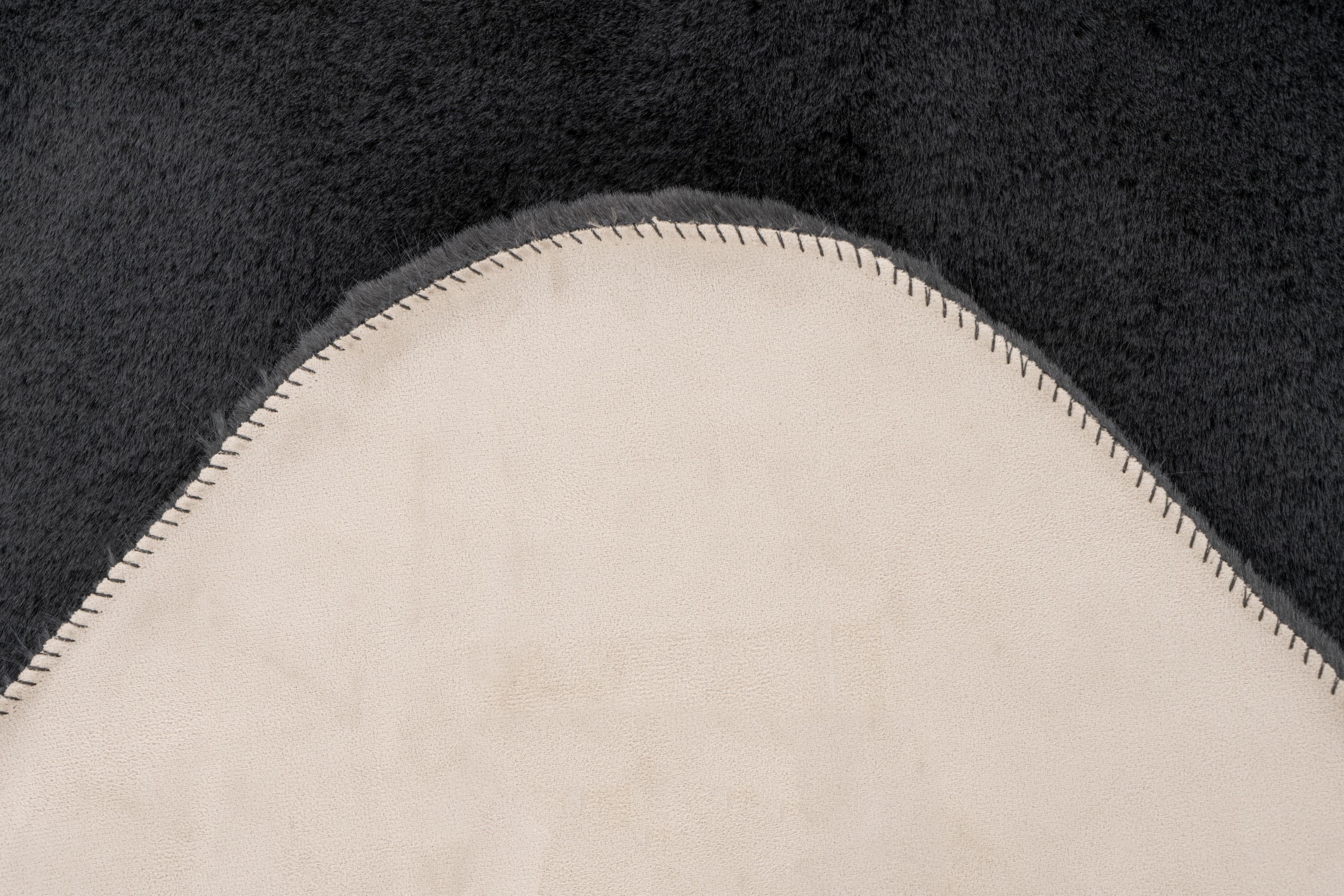 Hochflor-Teppich KAYOOM "Cosy Sheepskin 525", schwarz (graphit), B:60cm H:25mm L:90cm, Polyester, Teppiche, Hochflor-Teppich, Fell Kannichen Haptik, weich kuschelig graphit B : 60cm 1 Stk., 25mm, L: 90cm