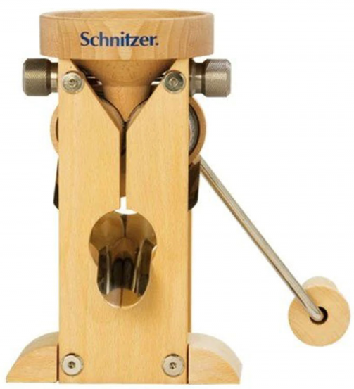 Schnitzer Campo 150g - Handflockenquetsche aus Buche mit Steinwalzen