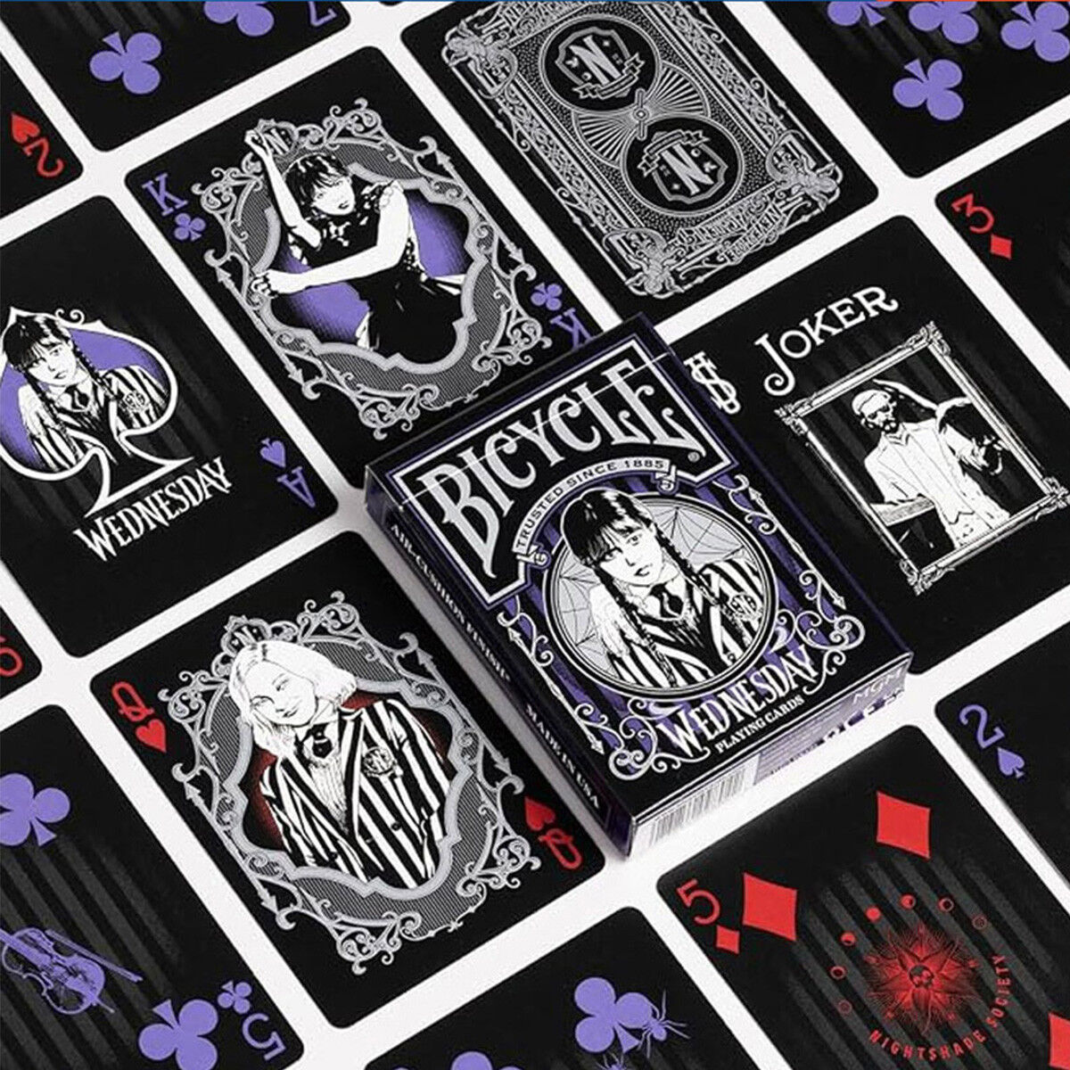 Jeu de 54 cartes Wednesday, Mercredi Adams - Bicycle