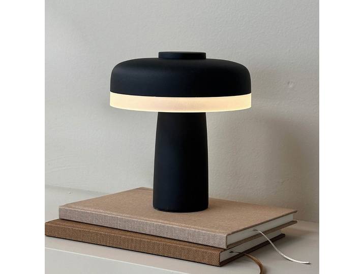 Porter LED Portable Tischleuchte Matt Schwarz - Dyberg Larsen - Wohnzimmer - Skandinavisch - Metall - Mit Schirm