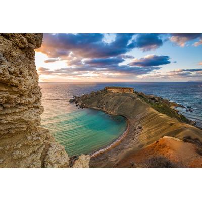Fototapete PAPERMOON "GNEJNA BUCHT-MALTA STRAND KLIPPEN KÜSTE BLUMEN GEBIRGE", bunt, B:5m L:2,8m, Vlies, Tapeten
