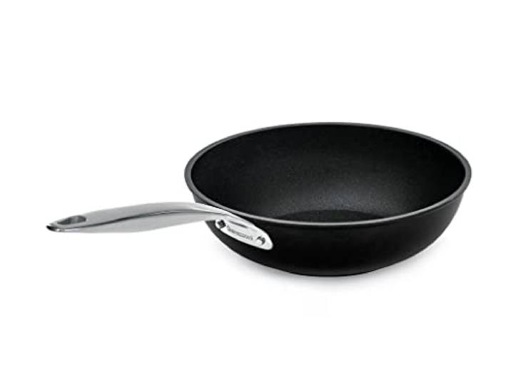 Barazzoni Black Titan Pro, Wok Ø 28 cm, Griff aus genietetem Stahl, Antihaftbeschichtung, Titan Pro (5 Schichten). Induktion, kompatibel mit Made in Italy