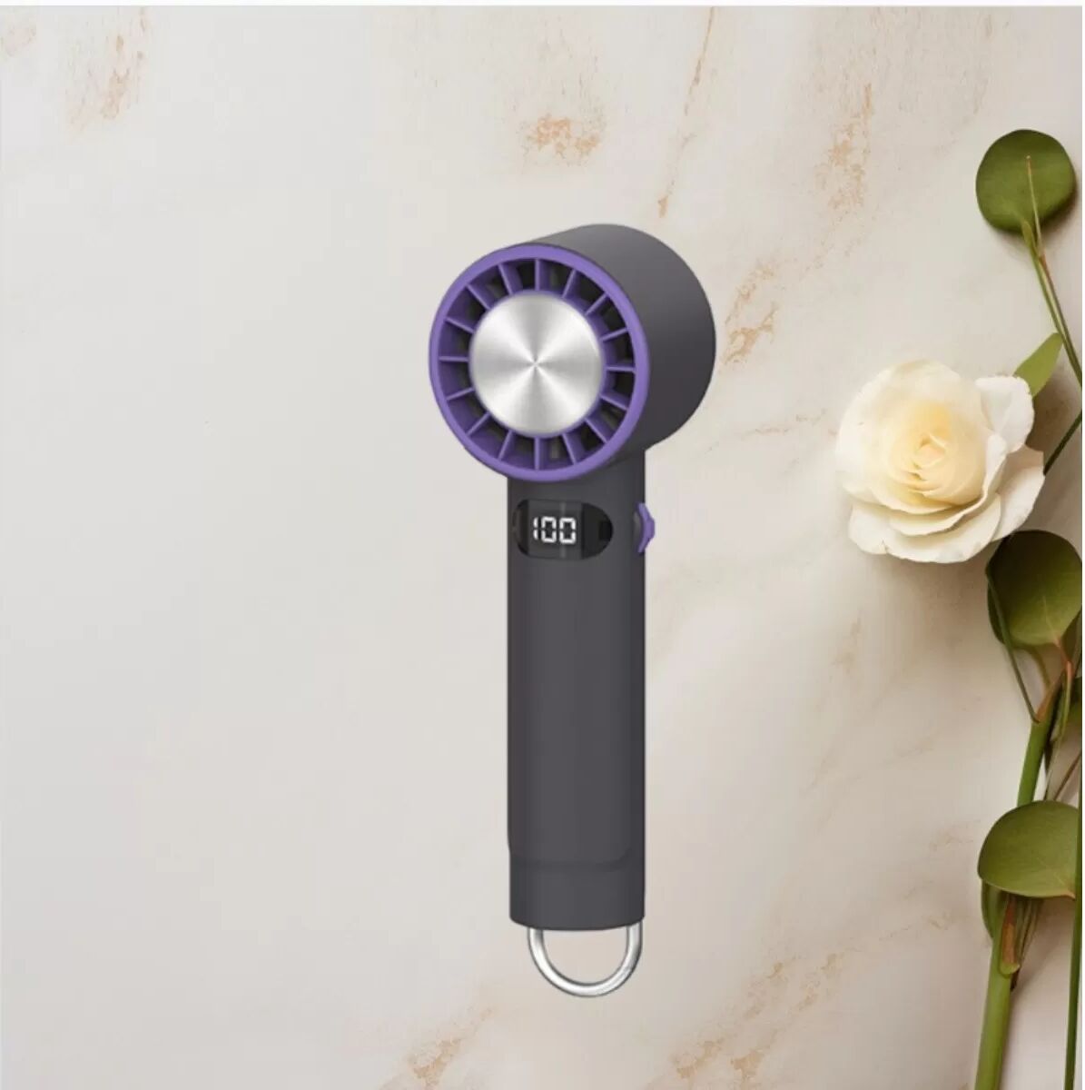INF Handgehaltener thermoelektrischer Kühlventilator — 3000mAh Akku, 100-stufige Regelung, LED-Anzeige, klappbar mit Haken schwarz+lila