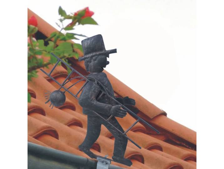 Dachrinnen- und Zaunfigur Schornsteinfeger