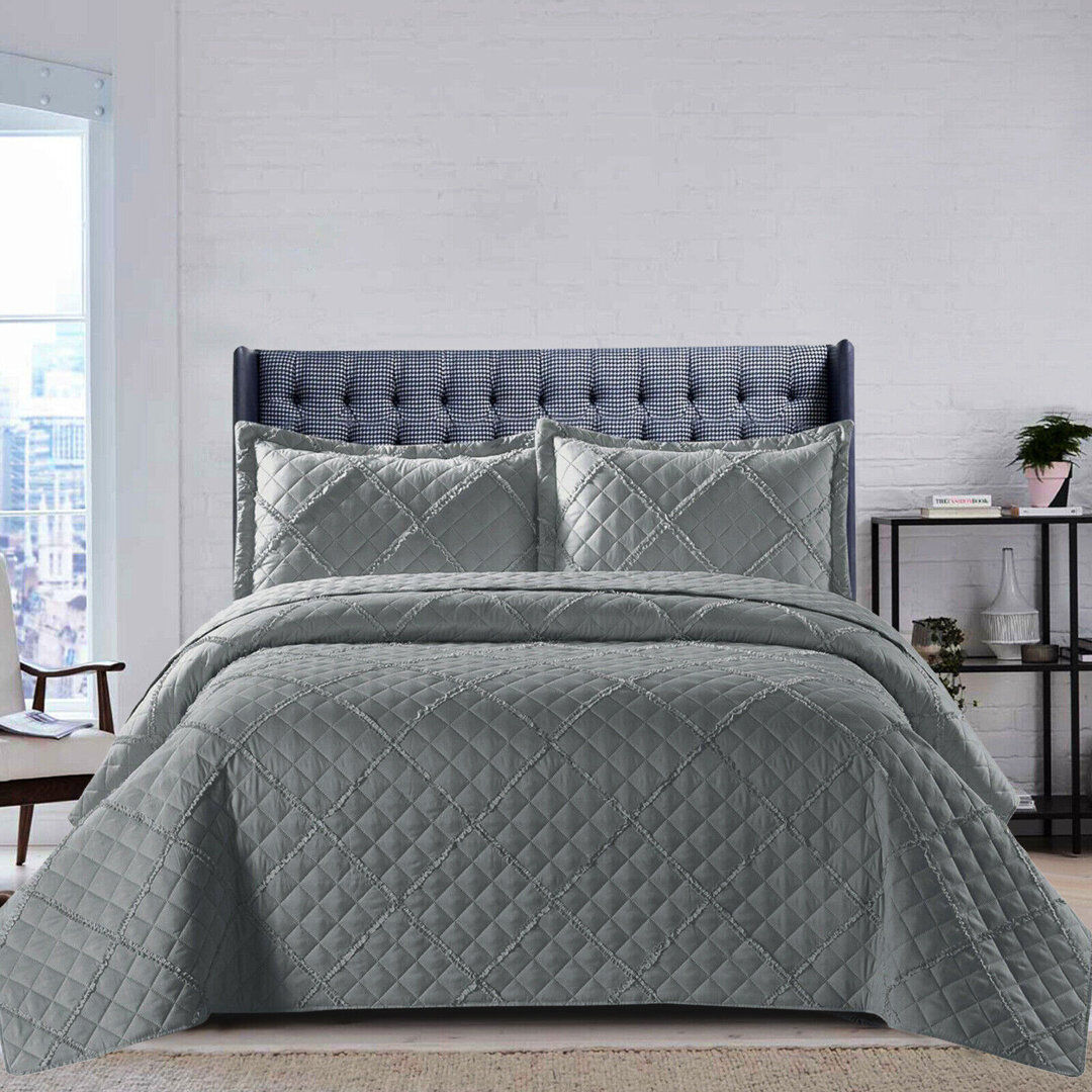 Brayden Studio Dez Geometric Shapes Bedspread with Pillow Shams Grey 180 x 290 cm