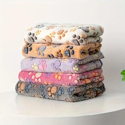 Uplifted Finds Cozy Paw Print Flannel Pet Blanket e l