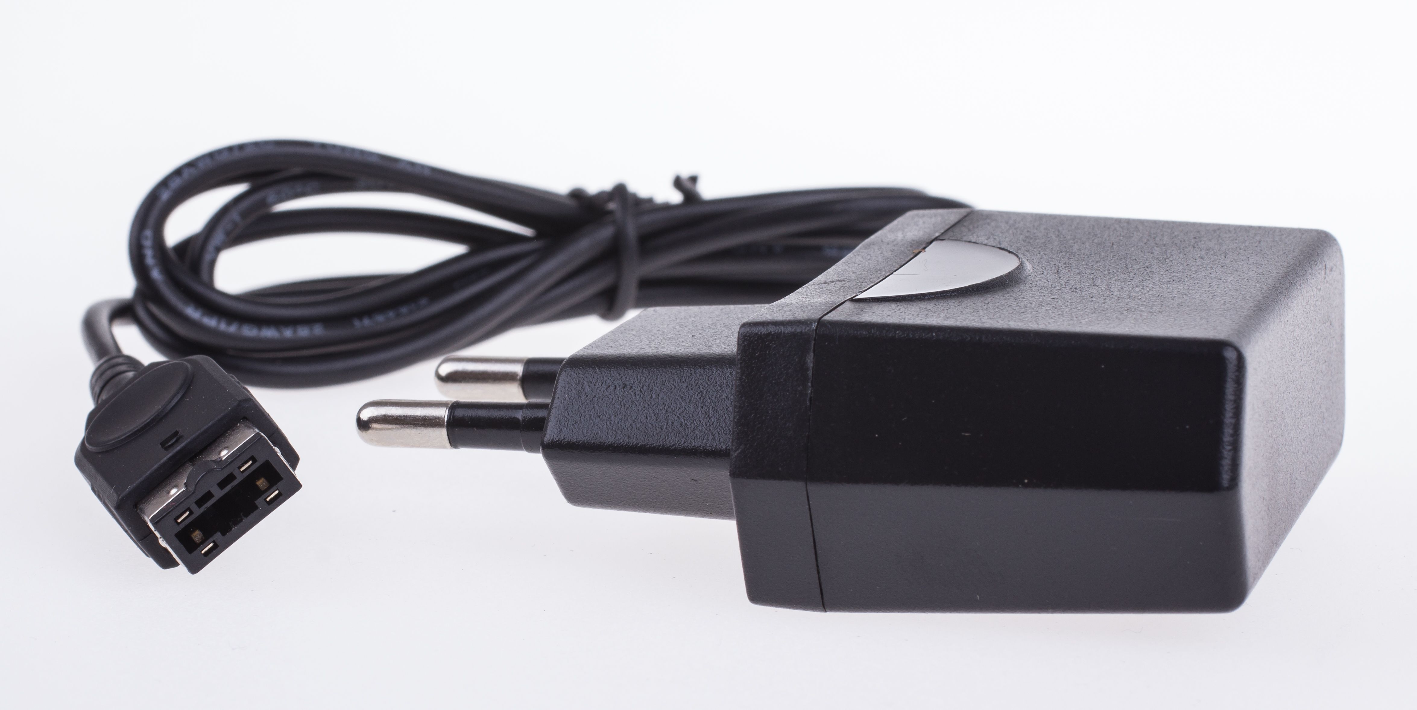 Freaks And Geeks AC adapter DS fat/GBA SP