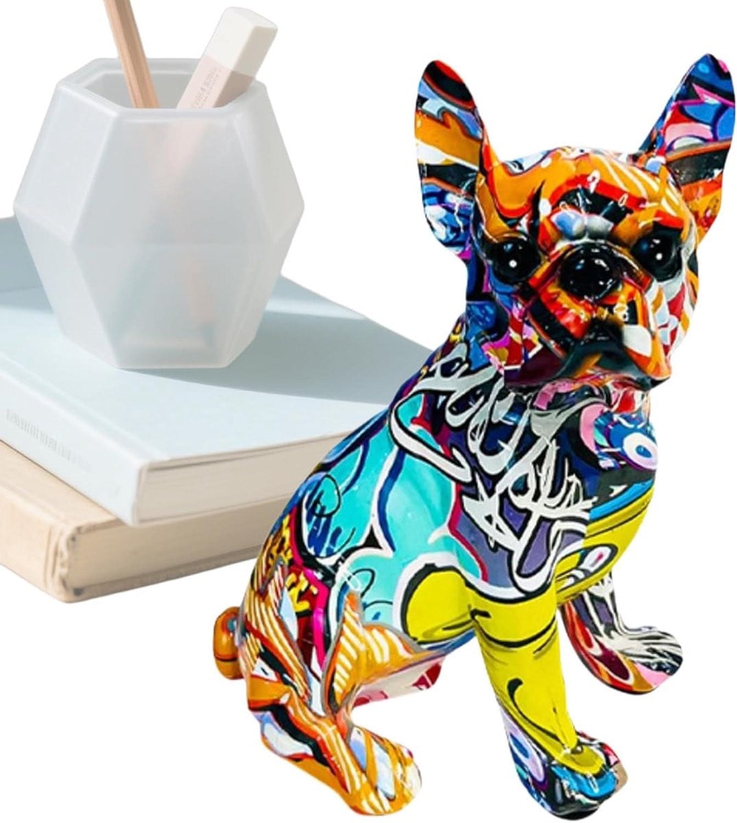 Bulldog beeld decoratie met graffiti details H x B x D: 19 x 14 x 11 cm