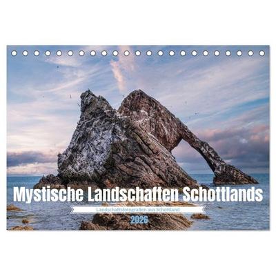 Mystische Landschaften Schottlands (Tischkalender 2026 DIN A5 quer), CALVENDO Monatskalender