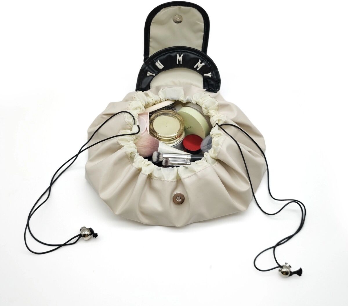 INF PU-Kosmetiktasche mit Kordelzug und internen Fächern — kompakter Reise-Organizer, mehrere Farben cremefarben